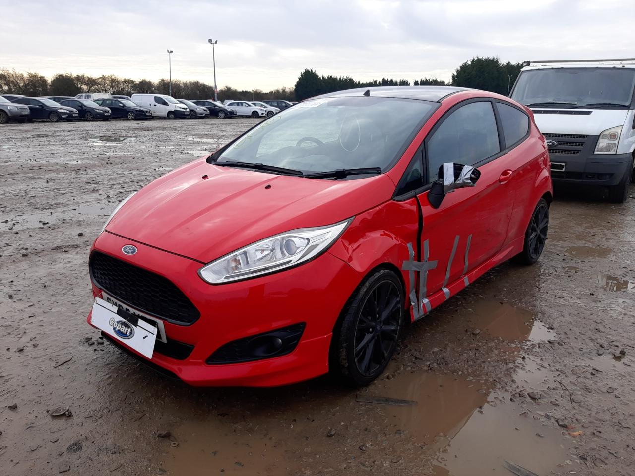 FORD FIESTA ZET 2015. Lot# 37385764. VIN WF0CXXGAKCFT56257. Photo 1